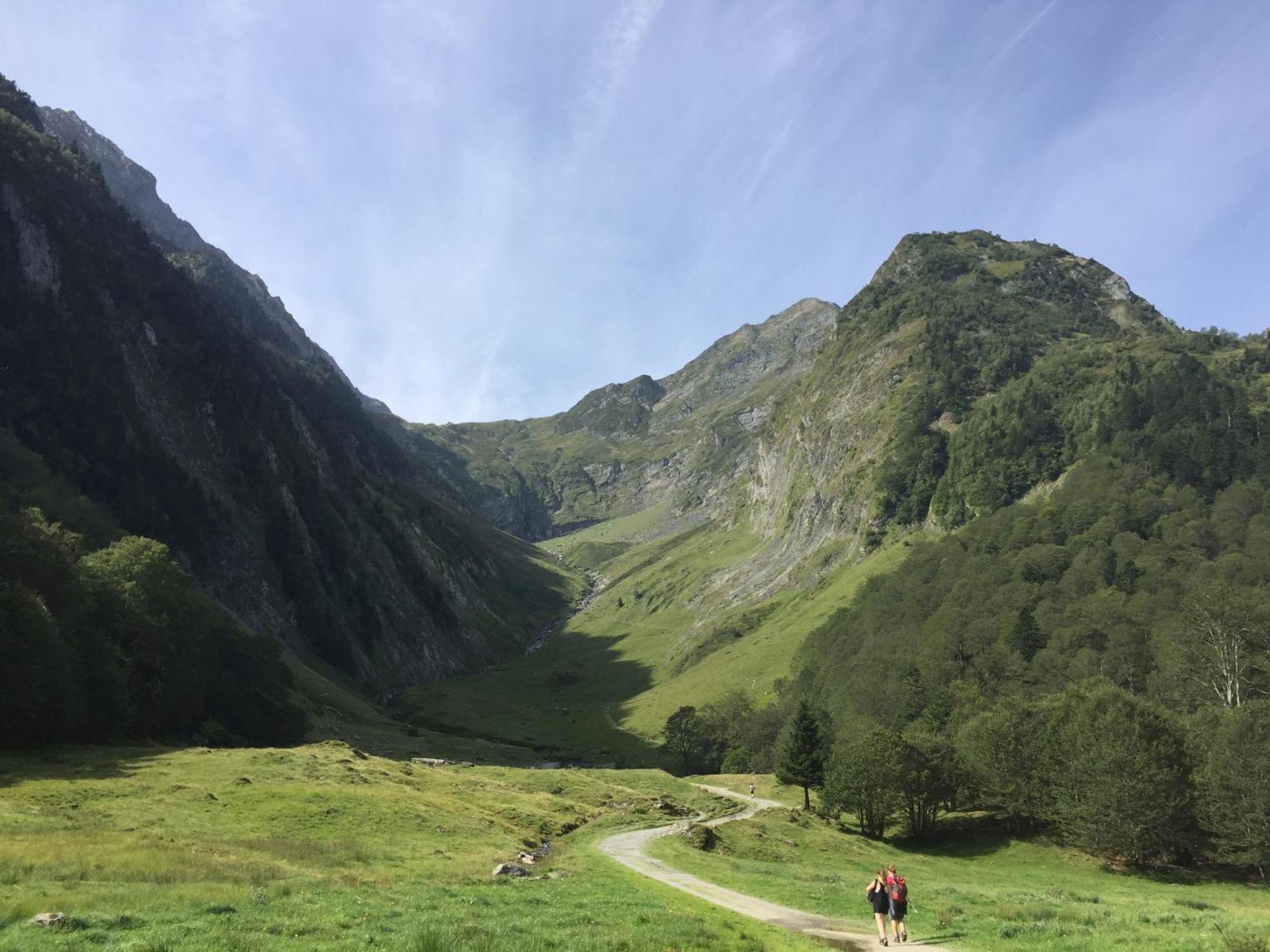 Les Meubles De Luchon - L'Echappee Verte - Centre Luchon, Calme, Wifi Bagnères-de-Luchon エクステリア 写真